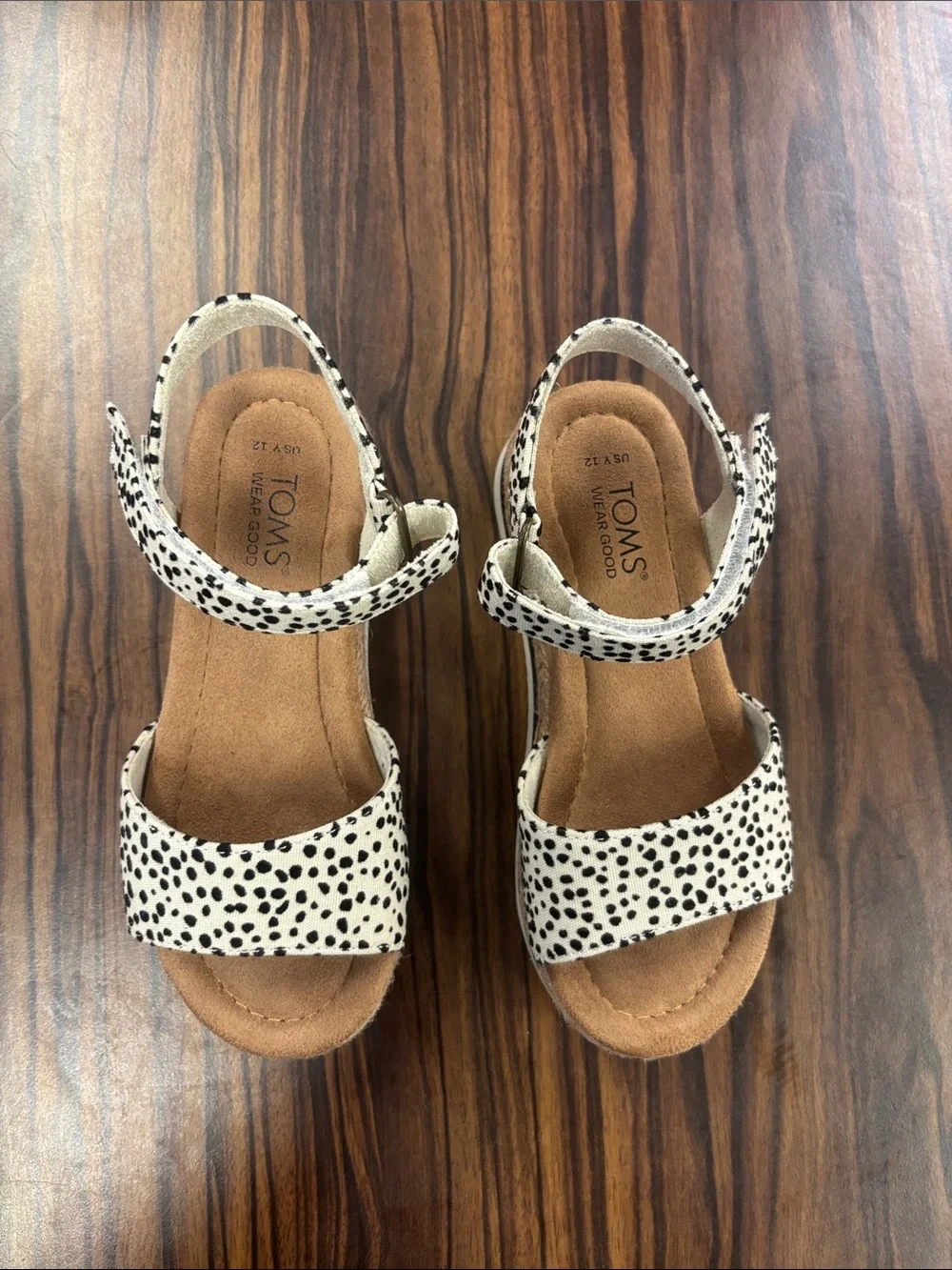 TOMS - Youth Diana Sandals, size 12 US little kids, color cream/black.